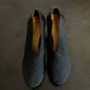 Comfort view Black Woven Pumps Sz 12W